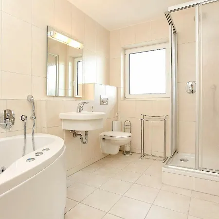 Appartement 4 Person In Gro Enbrode